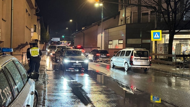 Der Pkw-Lenker erfasste den Burschen auf dem Zebrastreifen.