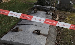 Bei diesem Grab attackierte die 14-Jährige ihr Opfer – und tötete es mit 82 (!) Messerstichen.