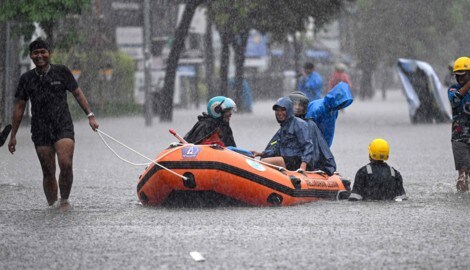 Auf der indonesischen Insel Bali sind Menschen evakuiert worden, nachdem am Wochenende starke ...