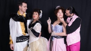 Johannes Eder (Conte), Laura Avila (Contessa), Nela Drozdova (Susanna) und Samuel Adiguzel ...