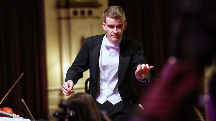 Charismatischer junger Dirigent: Matthias Achleitner