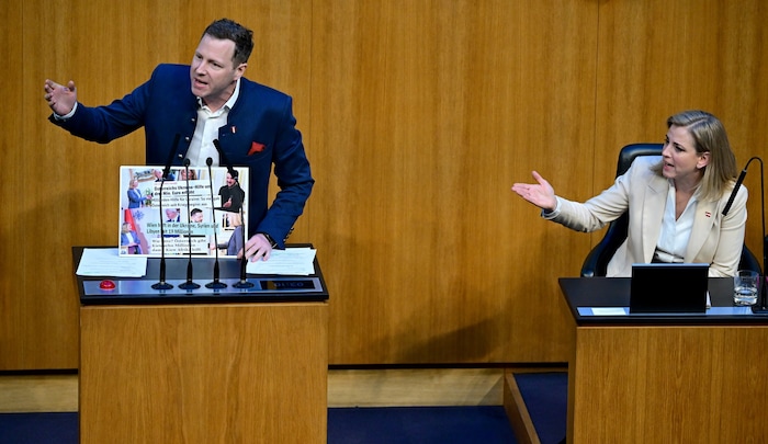 „Die Hilfsgelder verschwinden im Korruptionssumpf der Ukraine“, behauptete FPÖ-Generalsekretär ...