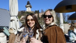 Die frühlingshaften Temperaturen luden nicht nur in Graz für einen Besuch im Gastgarten ein.