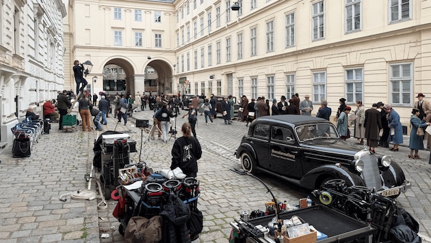 Erstmals wurden drei große internationale Spielfilmprojekte umgesetzt, die zwar vollständig in ...