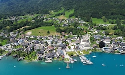 In der malerischen Attersee-Gemeinde Unterach sorgt ein Bootshaus-Deal für Wirbel.