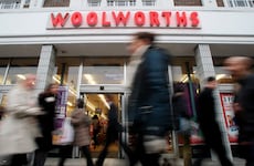Nächster Schock für Eltern: Asbest-Verdacht bei Stretch-Figuren, die von Woolworth verkauft ...