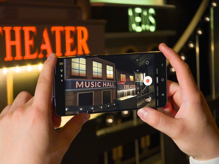 Verbesserungen verspricht Samsung vor allem bei der Nachtfotografie.