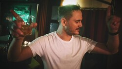 Party, Alkohol und ausgelassene Stimmung: der Nährboden für das Verlangen nach Zigaretten – ...