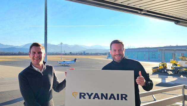 Geschäftsführer Maximilian Wildt und Ryanair-Chef Andreas Gruber.