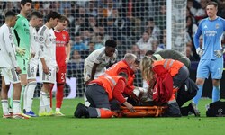 Raúl Asencio lag  nahezu regungslos auf dem Boden.