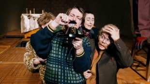 Die Produktion „Das Volksfest“ ist bis zum 22. März beim „Wortstätten“-Festival zu sehen.