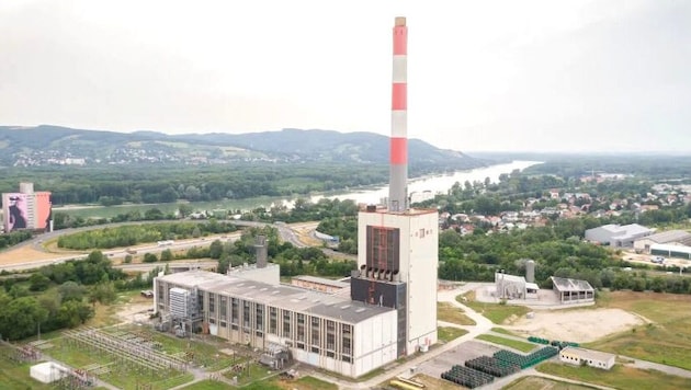 Die Vorarbeiten für die Sprengung des alten Turms starten demnächst.