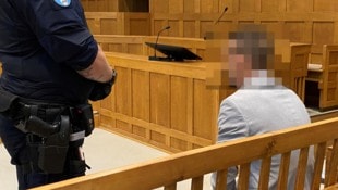 Richter Theo Rümmele musste den Angeklagten am Donnerstag öfters zur Raison bringen, weil dieser ...