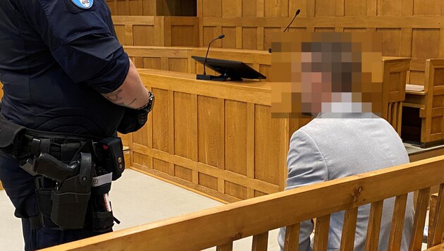 Richter Theo Rümmele musste den Angeklagten am Donnerstag öfters zur Raison bringen, weil dieser ...