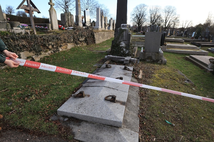 The crime scene, a row of graves at Baumgarten Cemetery