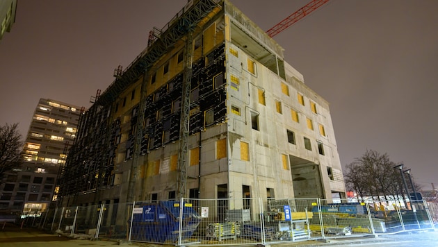 Der tragische Arbeitsunfall passierte auf der Baustelle des neuen Motel One in Linz.