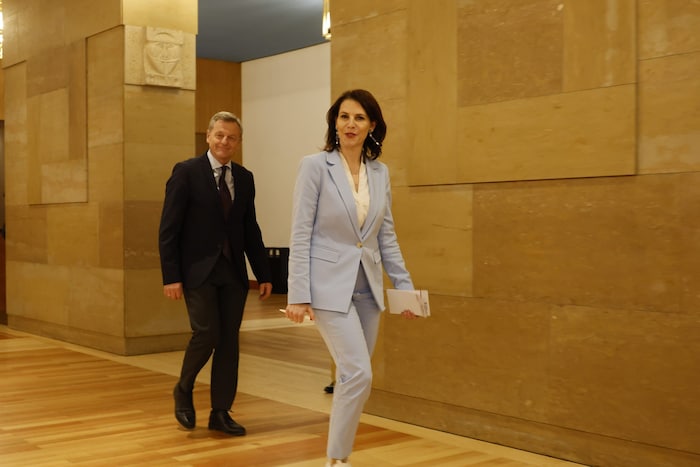 Das Festspielkuratorium mit Landeshauptfrau Edtstadler an der Spitze vertraut Intendant Markus ...