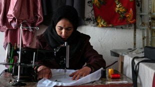 Die herrschenden Taliban haben die Frauenrechte in Afghanistan noch weiter eingeschränkt. ...