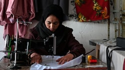Die herrschenden Taliban haben die Frauenrechte in Afghanistan noch weiter eingeschränkt. ...