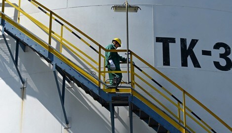 Zu ungarischen und slowakischen Raffinerien fließt weiterhin kein russisches Erdöl durch die ...