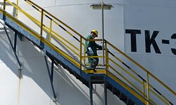 Zu ungarischen und slowakischen Raffinerien fließt weiterhin kein russisches Erdöl durch die ...
