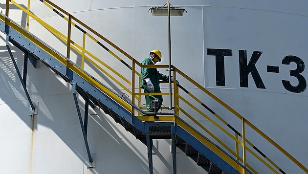 Zu ungarischen und slowakischen Raffinerien fließt weiterhin kein russisches Erdöl durch die ...