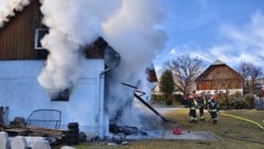 Bei dem Brand entstand erheblicher Sachschaden.