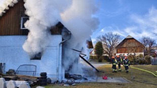 Bei dem Brand entstand erheblicher Sachschaden.