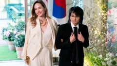 Angelina Jolies Sohn Maddox hat sich nun auch von dem Nachnamen Pitt getrennt.