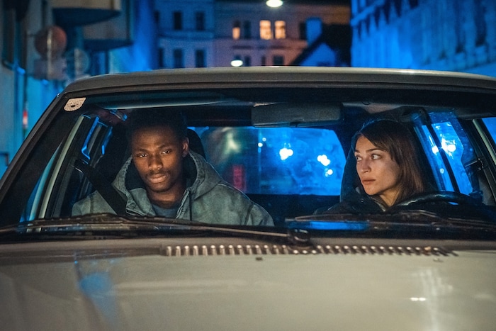 Gemeinsam mit der ARD dreht der ORF gerade den ambitionierten Thriller „Illegal“.