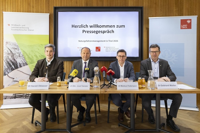 Luden zum Pressetermin: Harald Oblasser, LHStv. Josef Geisler, Markus Federspiel und Gebhard ...