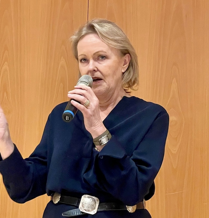 Veit gab eine Einschätzung über Trump und die Situation in den USA ab und diskutierte auch gerne ...