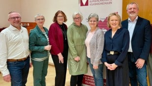 Dieter Horvath (li.) durfte sich über einen gelungenen, spannenden Abend mit Hannelore Veit (2. ...