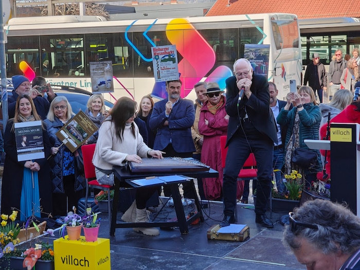 Silvia Igerc und Arthur Ottowitz begleiteten den Festakt stilvoll.