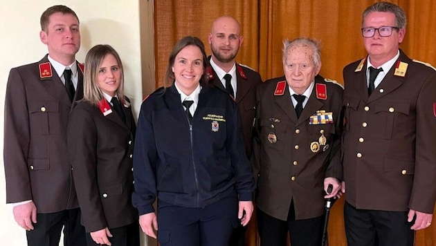 Die Furtlehners prägen seit Jahrzehnten die Entwicklung der Feuerwehr Ulmerfeld-Hausmening ...