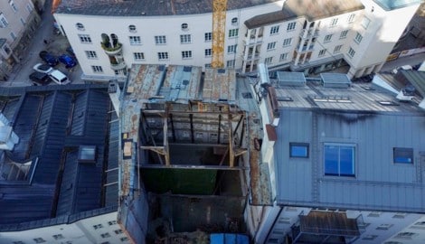 Die Zwischendecken des Hauses in der Kaigasse in der Salzburger Altstadt erwiesen sich als nicht ...