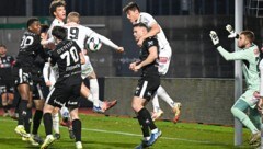 Von Jan Stefanons Rücken fand der Ball den Weg ins Klagenfurter Tor.