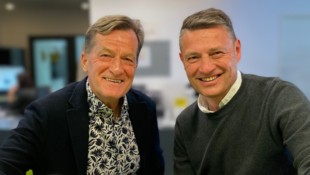Zwei Zillertaler unter sich: Radio-U1-Moderator Vitus Amor (rechts) traf sich mit Josef Geisler, ...