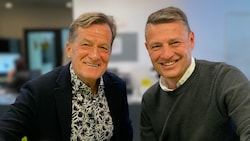 Zwei Zillertaler unter sich: Radio-U1-Moderator Vitus Amor (rechts) traf sich mit Josef Geisler, ...
