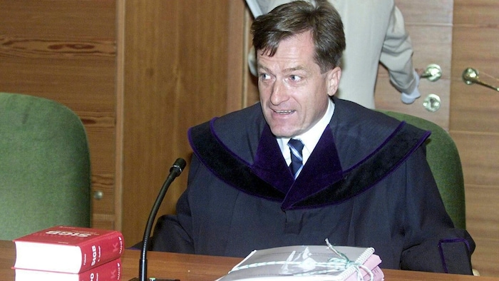 Josef Geisler als Richter 2003 bei einem Prozess wegen Kindesmord.