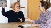 Margit Lechner schildert im Gespräch mit Redakteurin Claudia Thurner ihre Erfahrungen nach einem ...