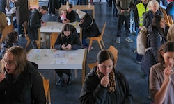 Hunderte potenzielle Lebensretter ließen sich am Samstagvormittag in Pasching typisieren.