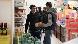 In OÖ kaufen Asylwerber und Ukrainer mit der „Sozialkarte“ ein.