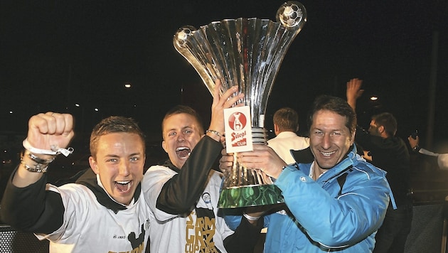 Daniel Beichler jubelt mit Jakob Jantscher und Franco Foda über den Cupsieg 2010.