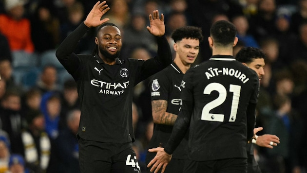 Antoine Semenyo (links) erzielte den Siegestreffer für Manchester City.