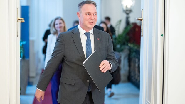 Mit miesen 18 Prozent der „stabile“ Koalitionsfaktor: die SPÖ unter Chef Babler