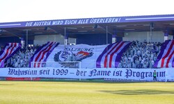 Die Fans von Austria Salzburg freuen sich auf das Duell mit dem FC Liefering am Freitag.