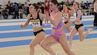 Lindner (rosa Trikot) gewinnt die 60 m in 7,21 vor Posch