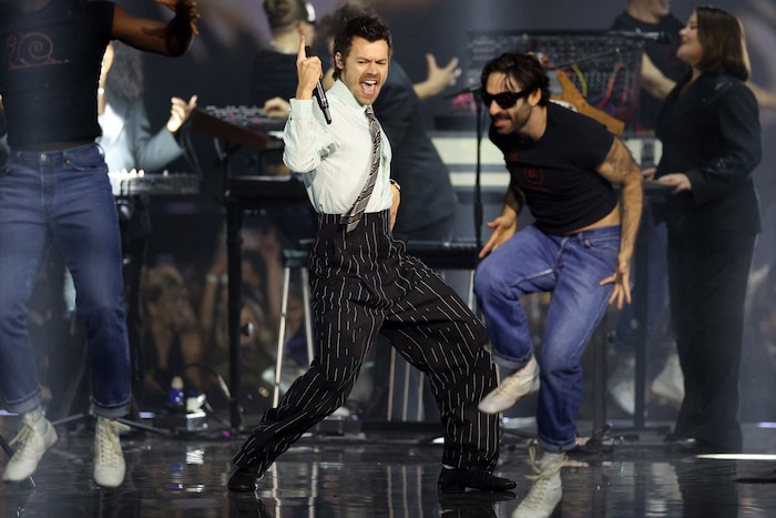 Harry Styles stellte bei den Brit Awards seine neue Single vor.