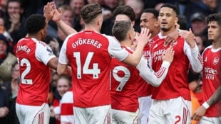 FC Arsenal jubelt im Derby gegen den FC Chelsea.